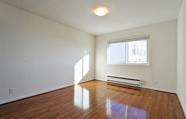 1 bed, 1 bath, $2,495