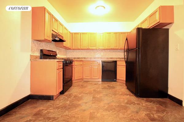 3 beds, 1.5 baths, 1,100 sqft, $3,900, Unit 3K