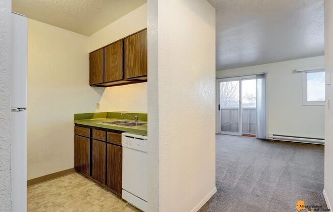 Studio, 1 bath, $995, Unit 211