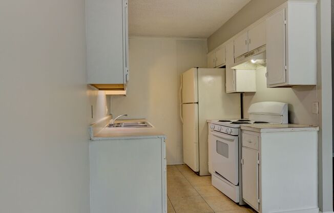 1 bed, 1 bath, 650 sqft, $650, Unit 1501 Apartment 10