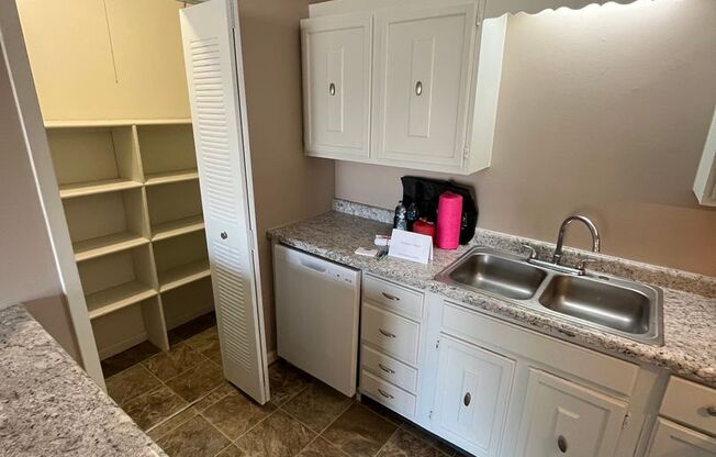 1 bed, 1 bath, 769 sqft, $1,109, Unit 7518-01