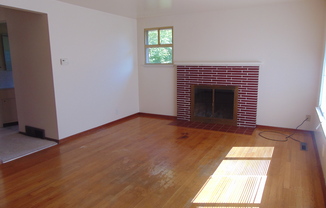 3 beds, 2 baths, $3,400