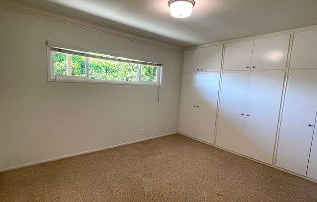 2 beds, 1 bath, $2,850, Unit 1505-F