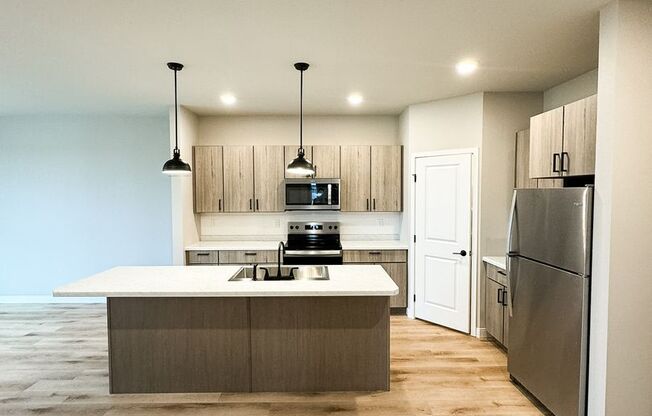 3 beds, 2 baths, 1,409 sqft, $1,975, Unit C301