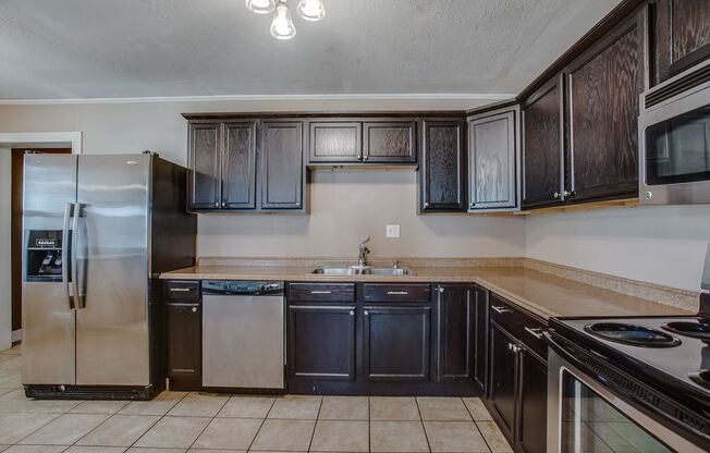 3 beds, 2 baths, $1,875