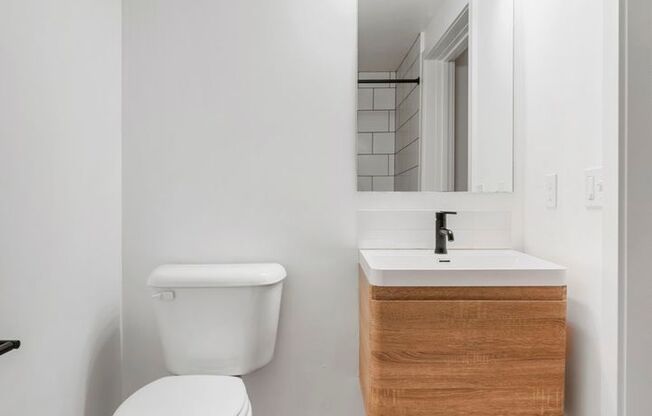 Studio, 1 bath, 293 sqft, $1,220.63, Unit L04