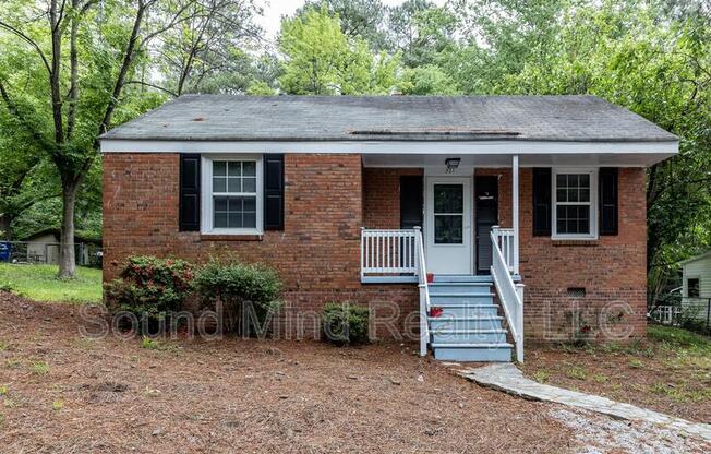 321 ANGIER AVE