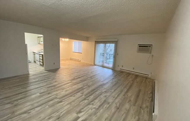 2 beds, 1 bath, 850 sqft, $1,150, Unit 2735 #3