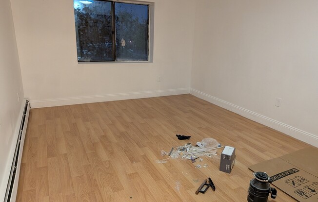 1 bed, 1 bath, 661 sqft, $2,100, Unit 28