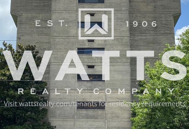 1 Bedroom/ 1 Bath condo on Highland Avenue
