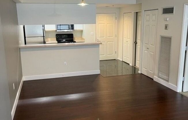 Upscale 1bd 1bath in Heart of Beltown With Hotel Like Feel!