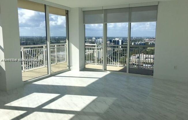2 beds, 2 baths, $3,600, Unit # 2413