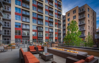 Domain Apartments in Downtown Madison, Wisconsin. Luxury studio, 1 bedroom, 1 bedroom + Den, and 2 bedroom apartments.