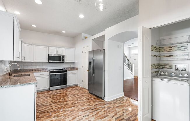 CARROLWOOD AREA TOWNHOME!