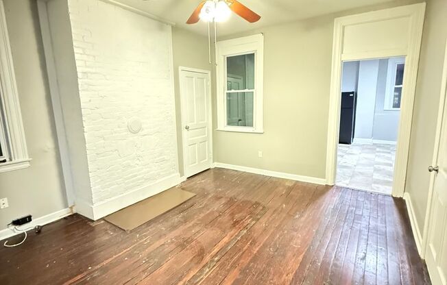 1 bed, 1 bath, 800 sqft, $995, Unit Unit 1