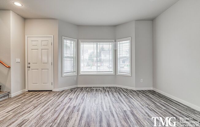 Corner Lot Spacious 4 Bedroom, 2.5 Bath Home In Curtin Creek Neighborhood!