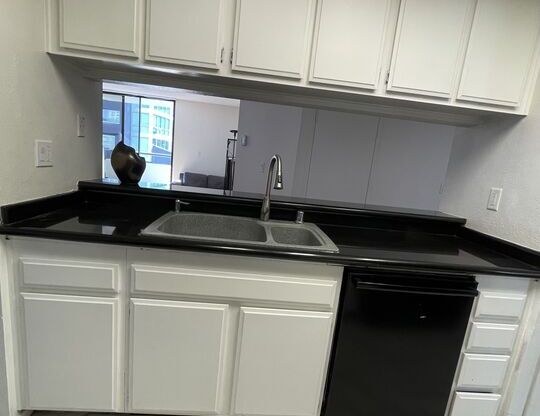 2 beds, 2 baths, 1,264 sqft, $3,275, Unit 607