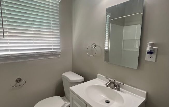 1 bed, 1 bath, 900 sqft, $1,695