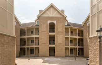 3127 Long Blvd Unit 113
