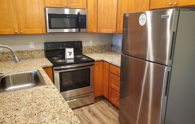 3 beds, 2 baths, 1,210 sqft, $2,550, Unit D-131