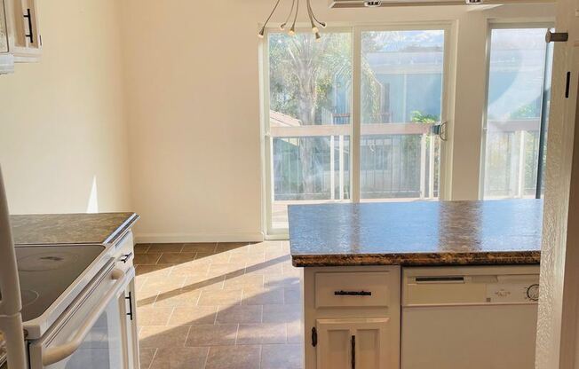 6241 Riverside Blvd #204