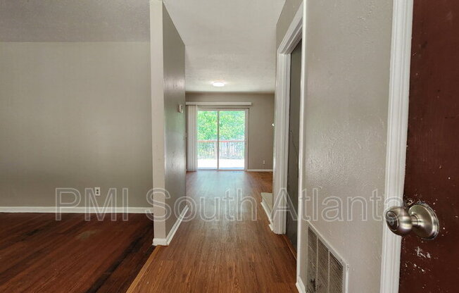 7656 CLOVERDALE LN