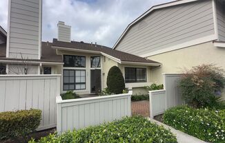 2 Bdrm Condo in the Gated Saratoga Community