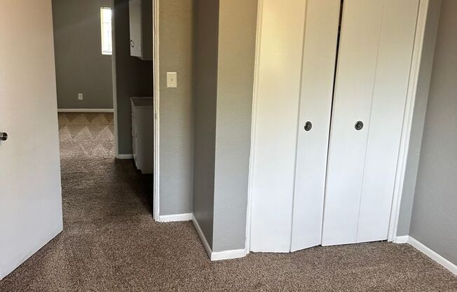 2 beds, 1 bath, 750 sqft, $970, Unit B09 1044 14