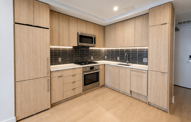 1 bed, 1 bath, 636 sqft, $2,995, Unit 602