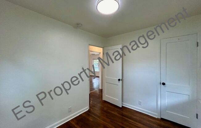 2 beds, 1 bath, $1,150