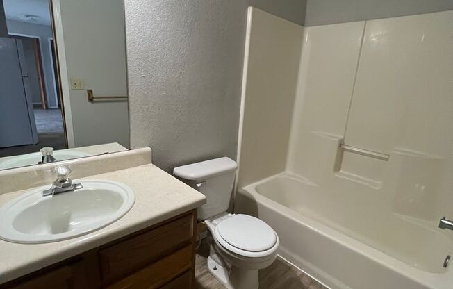 1 bed, 1 bath, $744