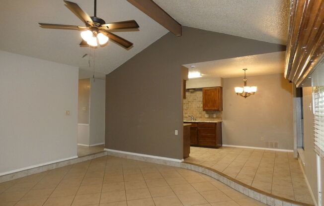Clean & move in ready 3/2/1 duplex/townhouse in Saginaw! 325 Asbury Drive, Saginaw, TX 76179