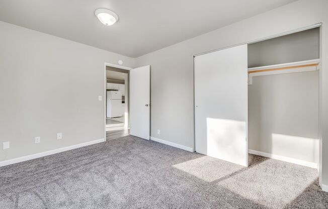 2 beds, 1 bath, 700 sqft, $999, Unit 1245 - 3
