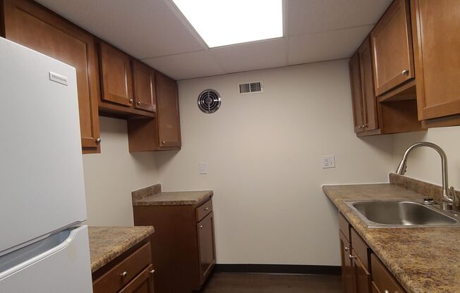 1 bed, 1 bath, 1 sqft, $995, Unit GOV - 508