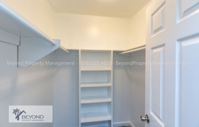 3 beds, 2 baths, 1,100 sqft, $3,188, Unit 4437B  Estrella Ave.