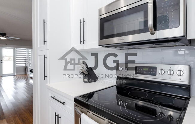 1 bed, 1 bath, 660 sqft, $1,800, Unit 103