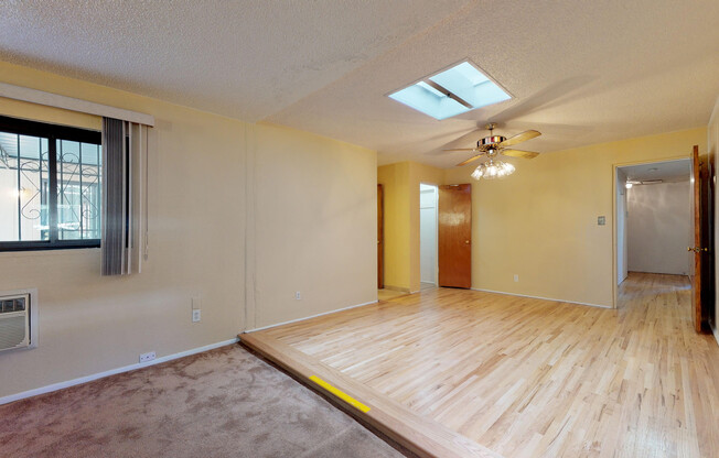 UPTOWN 3/BD 2/BA 1/CP WORKSHOP