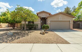 Immaculate home in Glendale!
