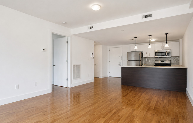 80 MESEROLE ST