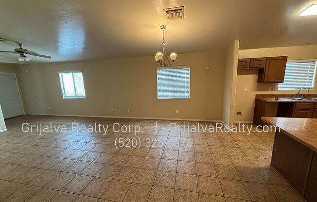 Spacious 4 Bedroom, 2 Bath House for Rent (36th St/Campbell)