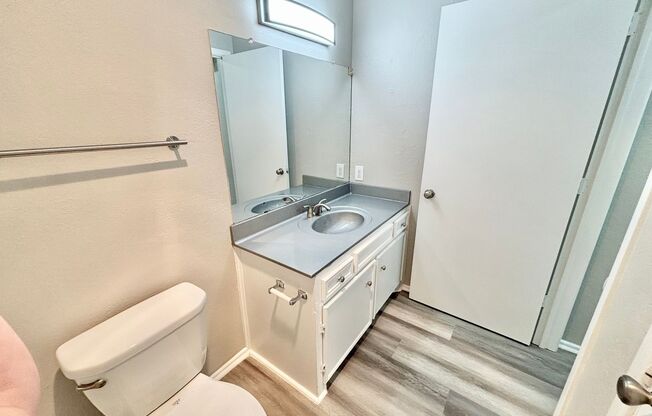 1 bed, 1 bath, 750 sqft, $765