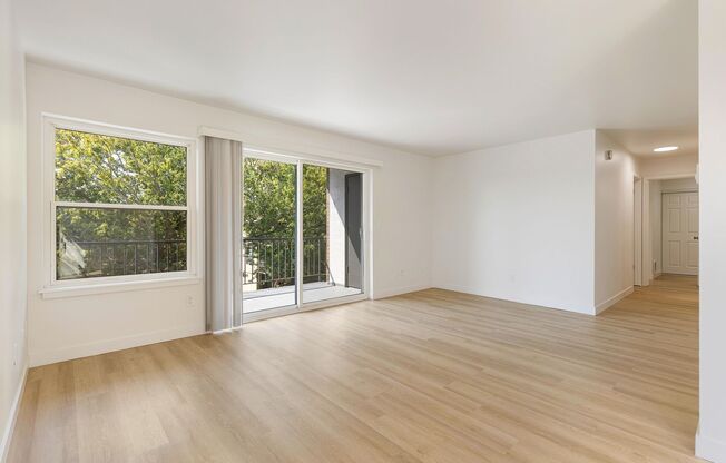 2 beds, 2 baths, 1,075 sqft, $2,885, Unit 204