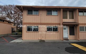 3121 W Hood Ave