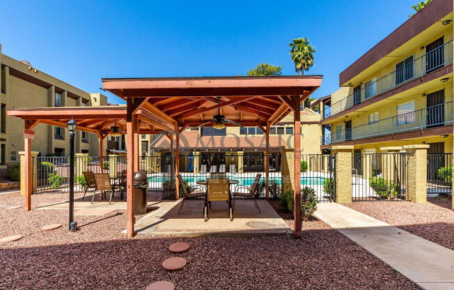 2 beds, 2 baths, 846 sqft, $995, Unit 274