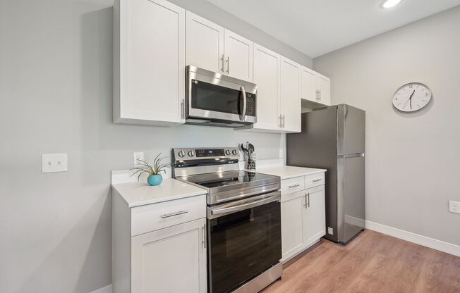 1 bed, 1 bath, 684 sqft, $1,250, Unit 1179-109