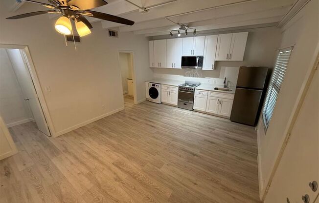 Studio, 1 bath, 337 sqft, $1,250, Unit 311A