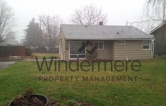 124 NE Ash St.