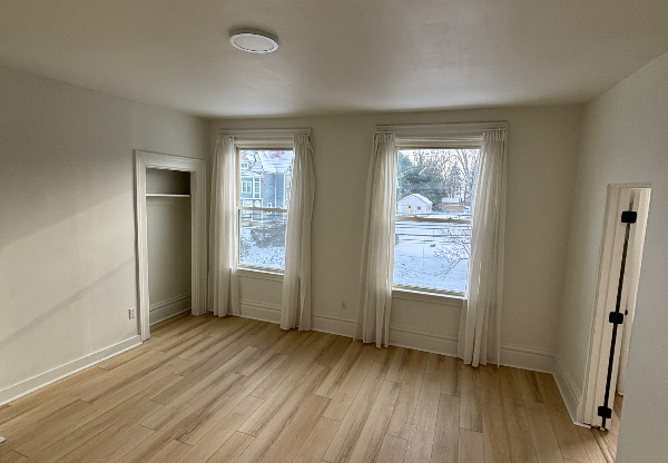 228 W STEUBEN ST