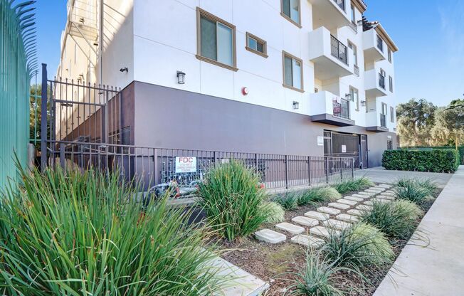 1 bed, 1 bath, 789 sqft, $2,315, Unit 408