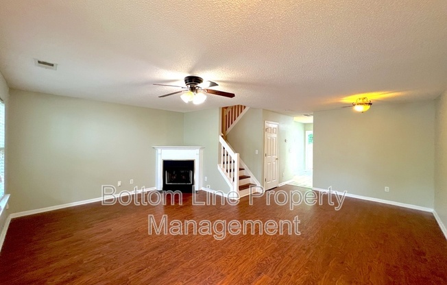 13656 MEADE GLN CT